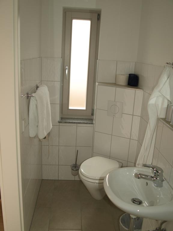Gaestehaus In Der Gotthardtstrasse Erfurt Phòng bức ảnh