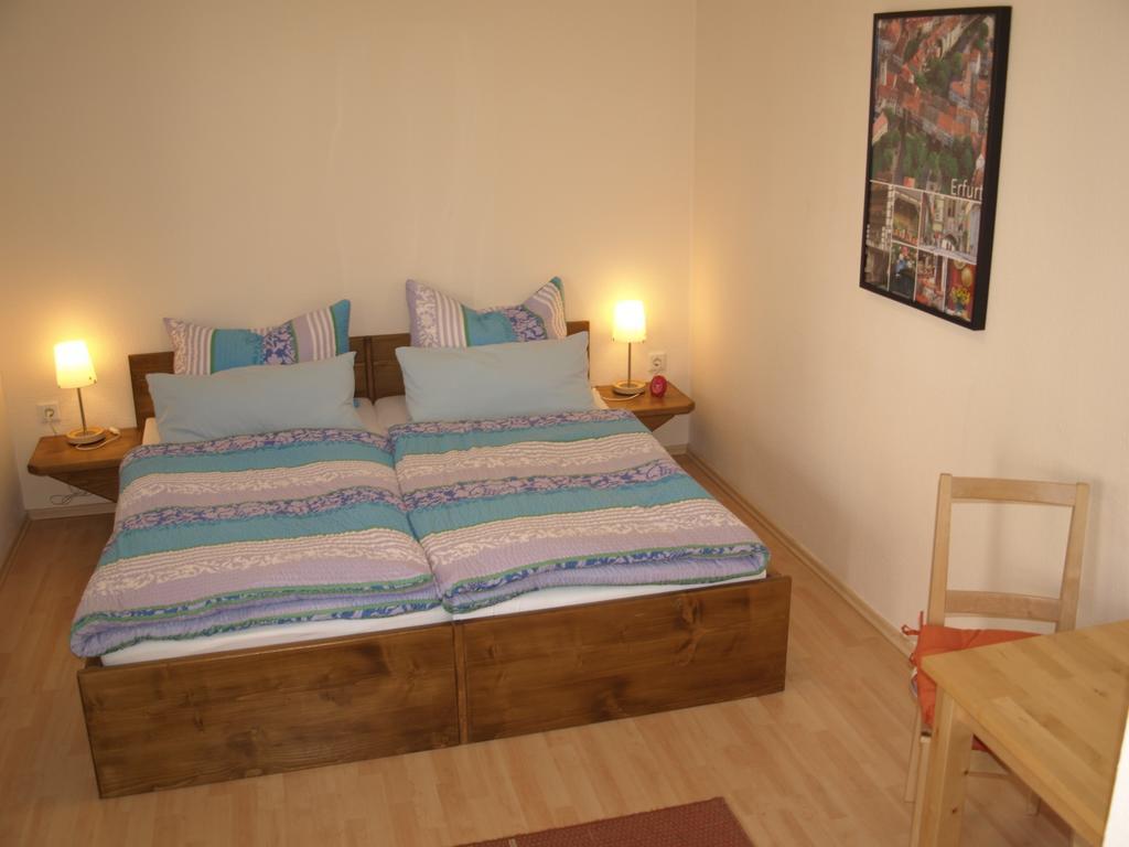Gaestehaus In Der Gotthardtstrasse Erfurt Ngoại thất bức ảnh